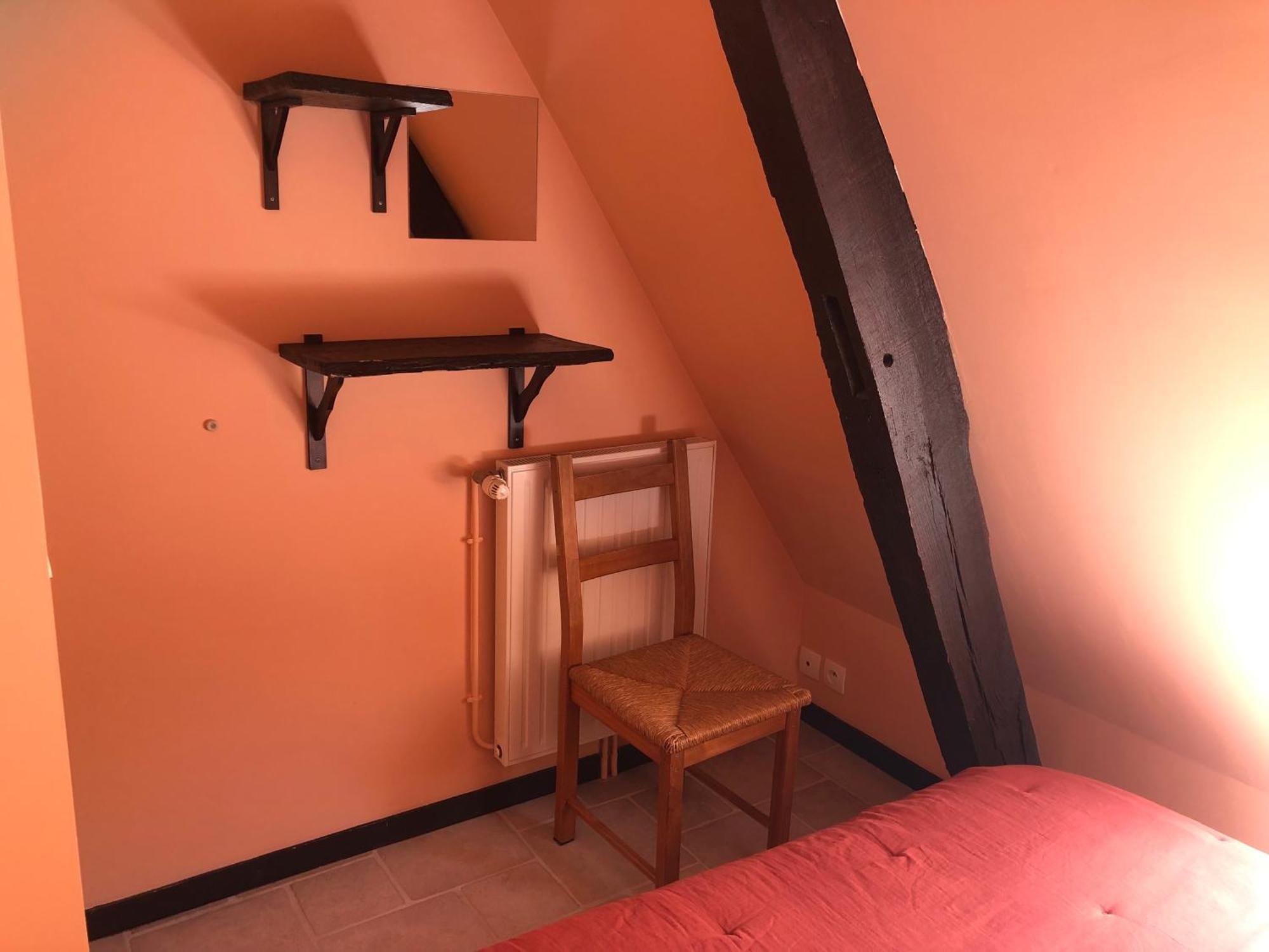 مبيت وإفطار Manerbe Le Champ Des Possibles الغرفة الصورة